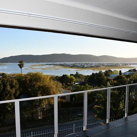 Friendz Guesthouse Knysna Ngoại thất bức ảnh