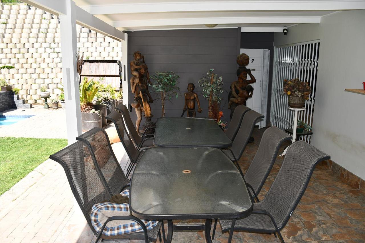Friendz Guesthouse Knysna Ngoại thất bức ảnh