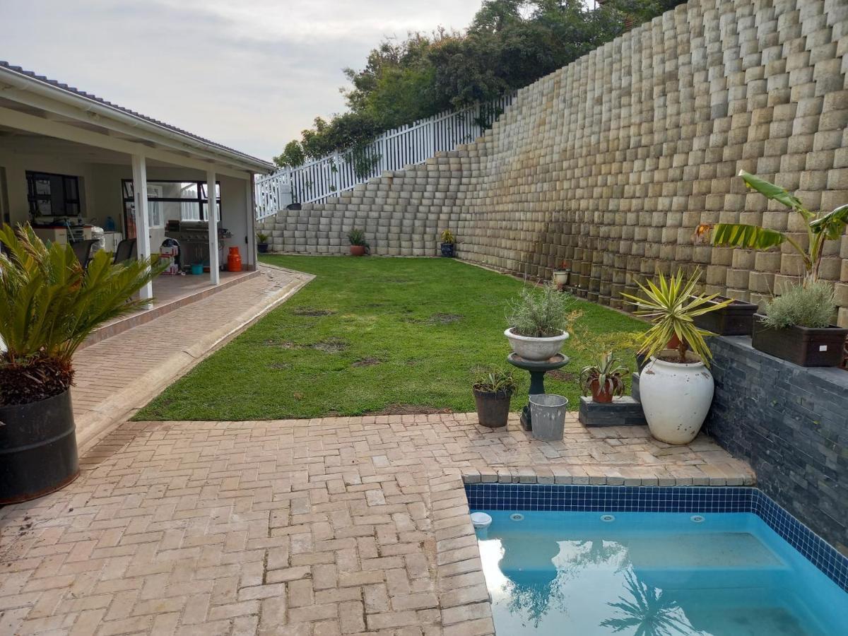 Friendz Guesthouse Knysna Ngoại thất bức ảnh