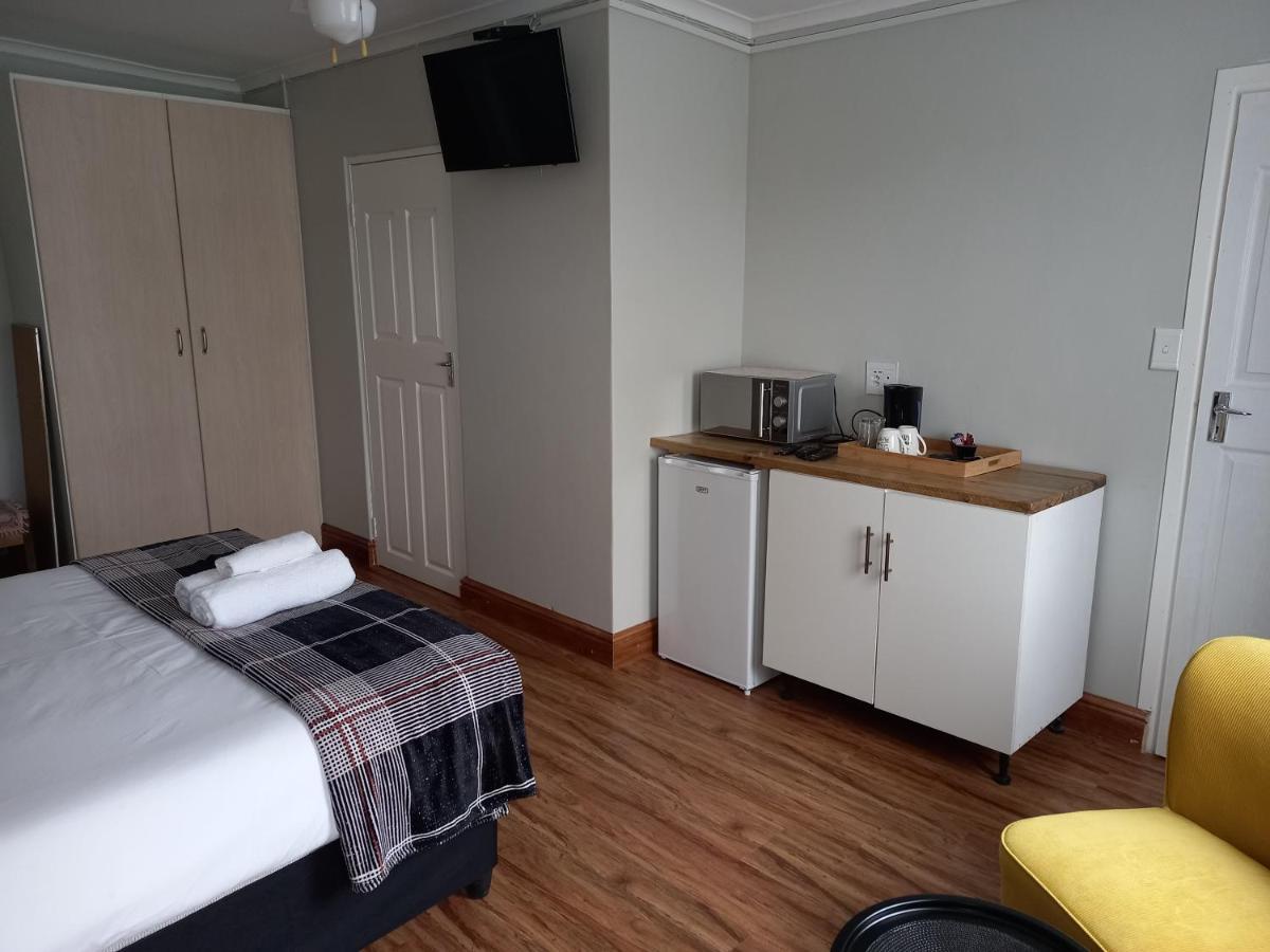 Friendz Guesthouse Knysna Ngoại thất bức ảnh